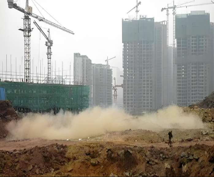工地?fù)P塵治理難？揚(yáng)塵監(jiān)測(cè)系統(tǒng)成破局利器！